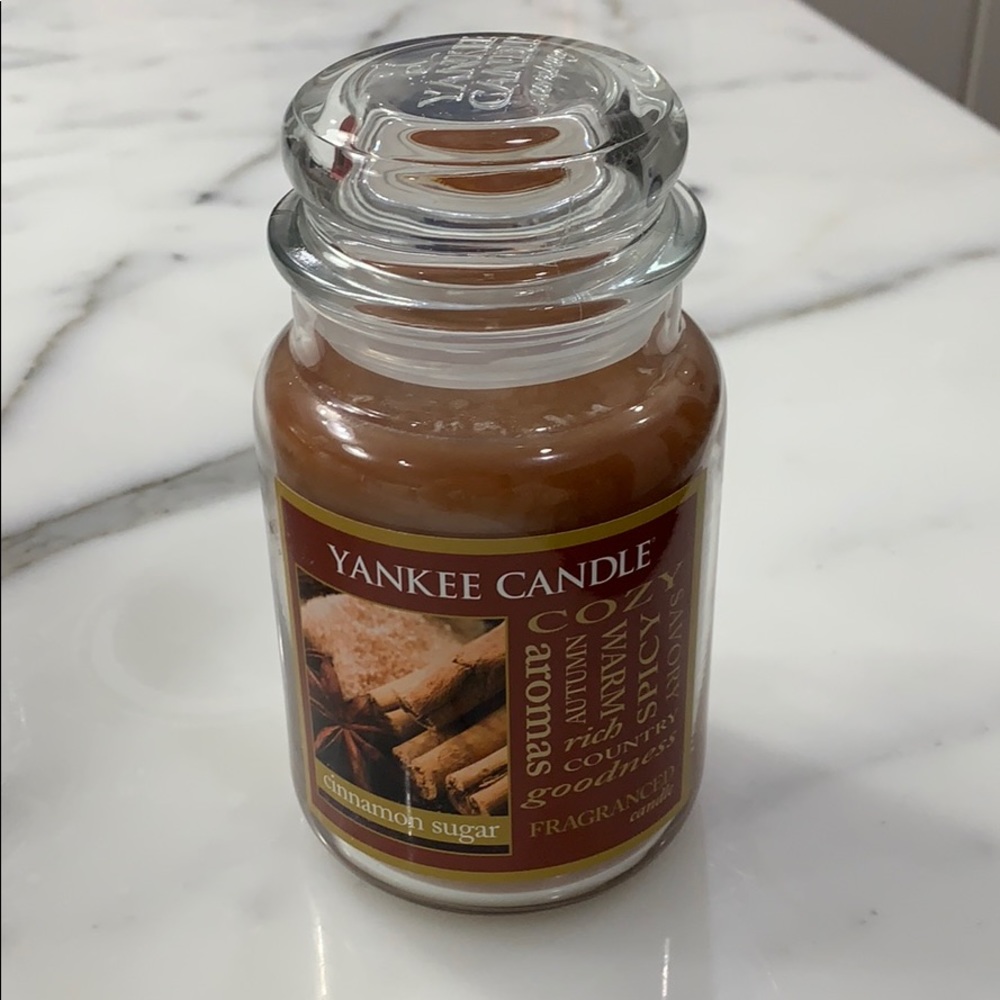 Cinnamon sugar yankee candle
